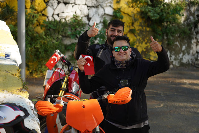 moto2.jpg