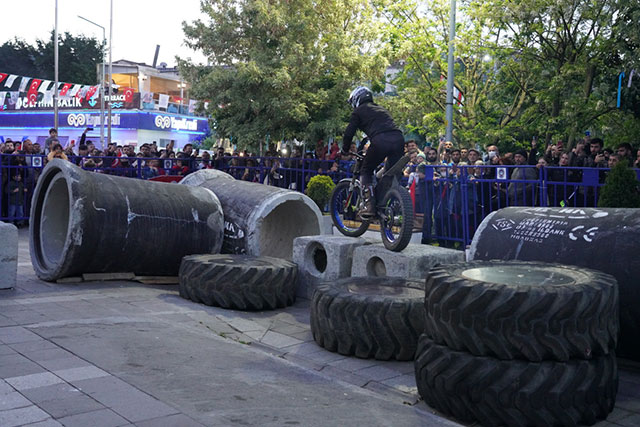 moto6.jpg