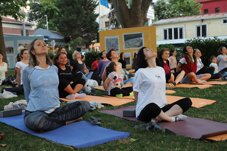 yoga2.jpg