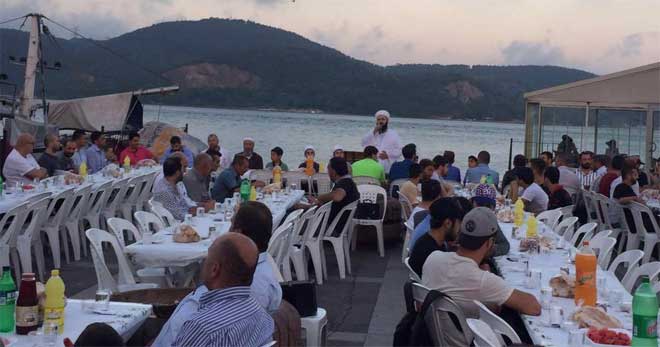 serdar-ozcan-iftar2.jpg